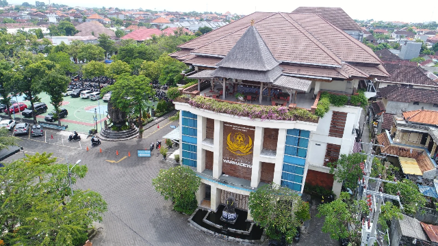 Universitas Warmadewa: Kampus Unggul Berbasis Budaya
